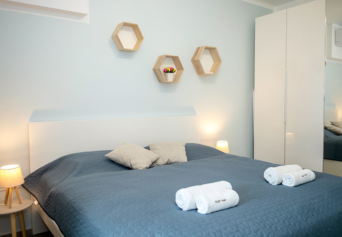 Skyline Varna – Stylish 1BD City Apartment 11 Flat Manager Booking