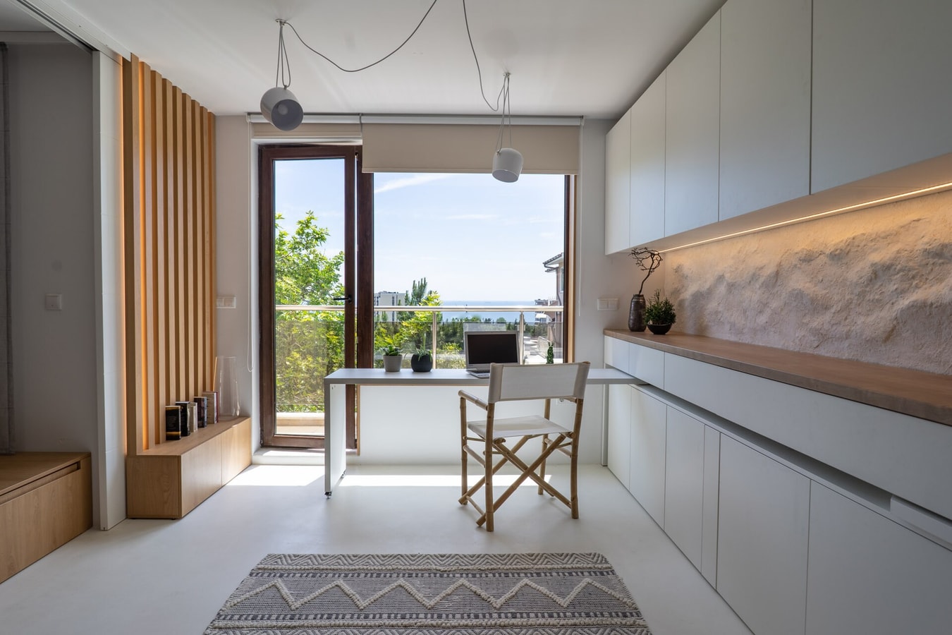 Smartly Designed Flat with Balcony & Parking 9 Flat Manager Booking