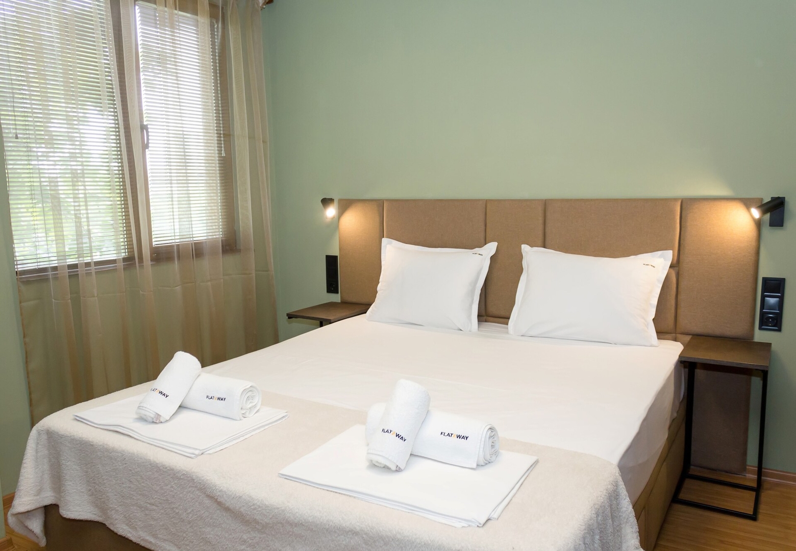 Modern Comfort in Central Varna with WorkSpace 10 Flat Manager Booking