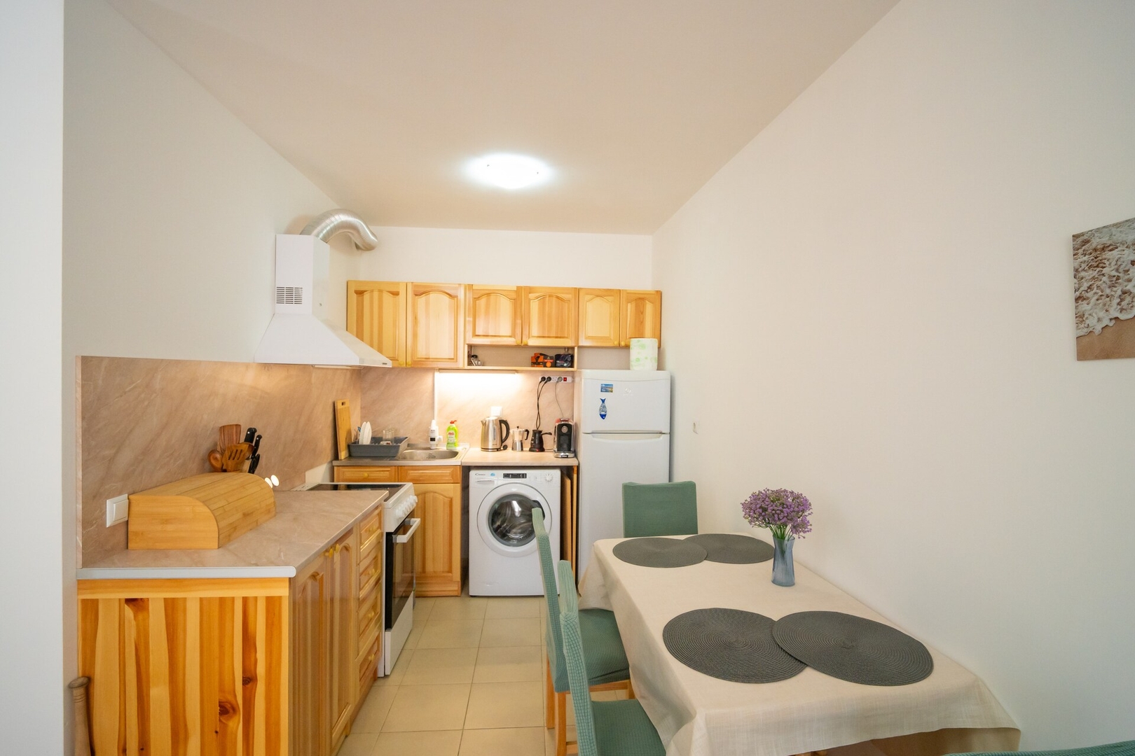 Spacious 2BD Apartment - Walk to City Center 0 Flat Manager Booking