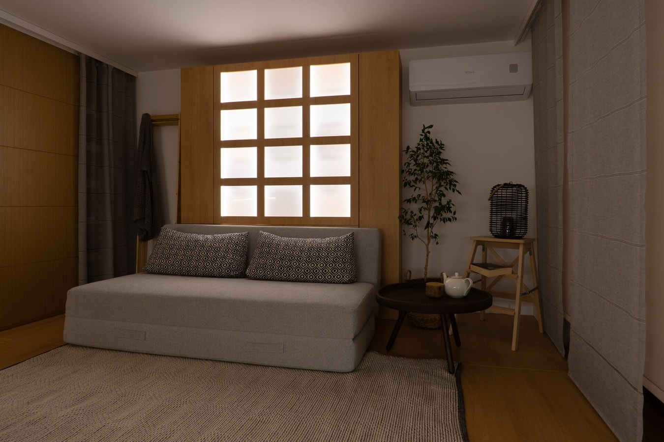 Smartly Designed Flat with Balcony & Parking 16 Flat Manager Booking