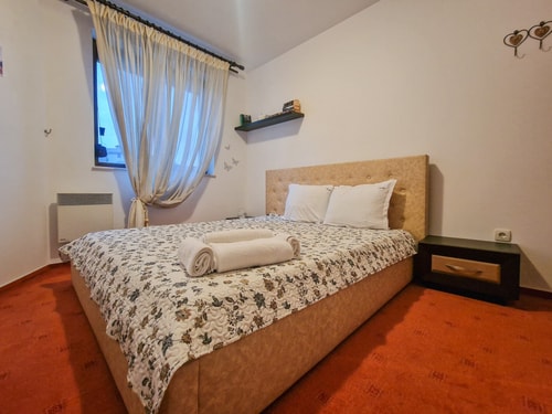 Cozy 2-Bedroom Stay with Parking in OLD INN Bansko 2 Flat Manager Booking