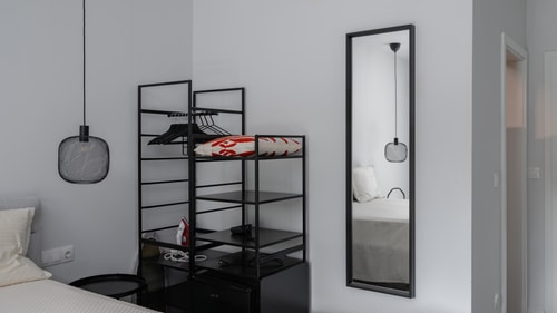 Aviva City Stay – Noir Studio 4 Flat Manager Booking