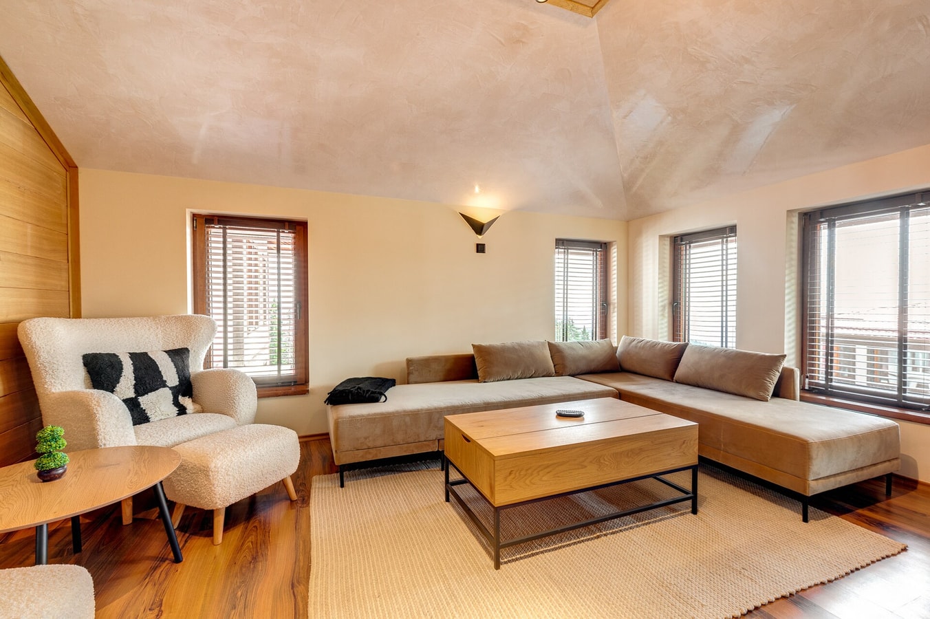 Luxury 1BD Retreat in Grand Resort Pamporovo Flat Manager Booking