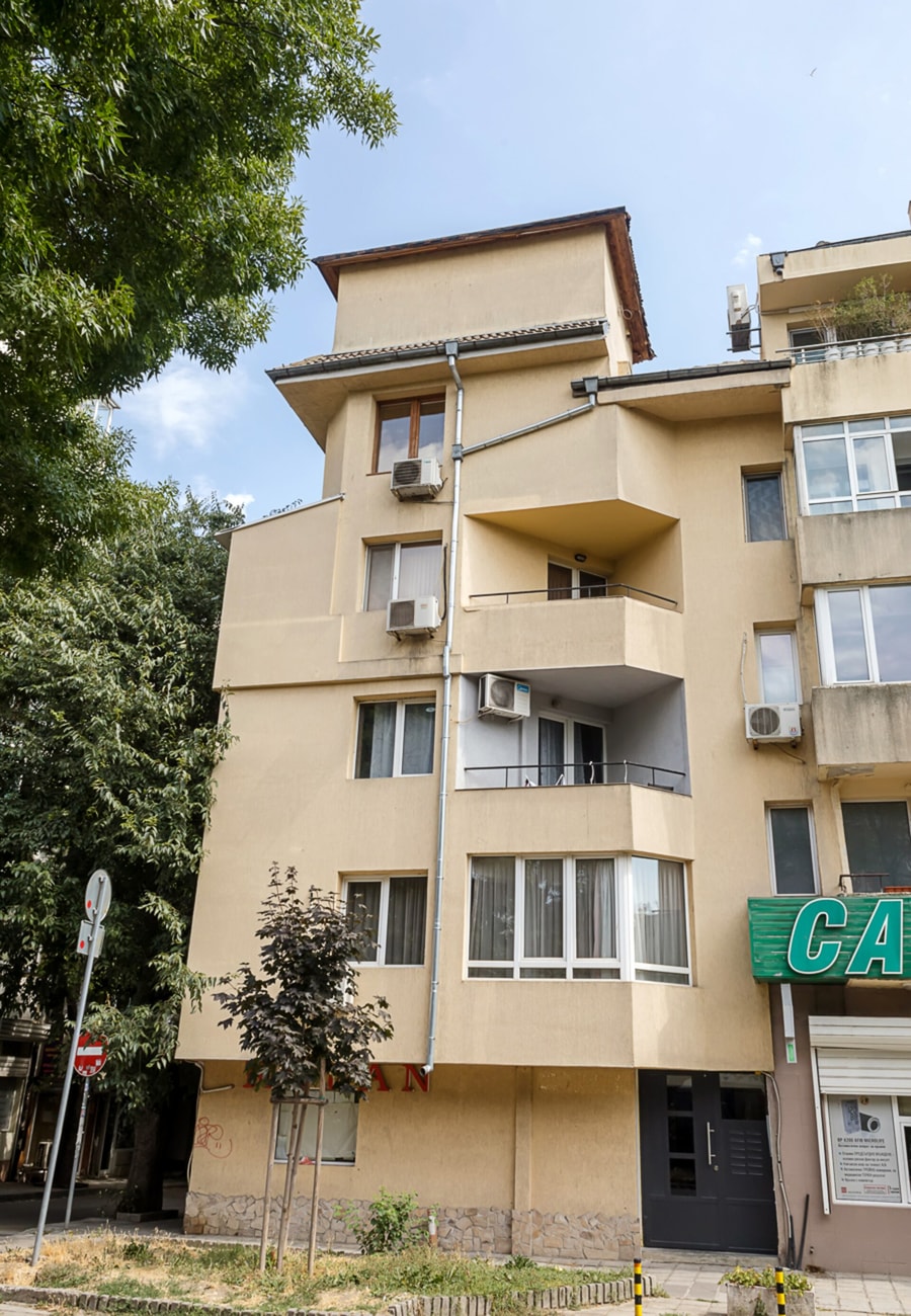2-Bedroom Apartment in Prime Varna Location 4 Flat Manager Booking