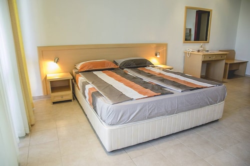 Private Studio in Planet Hotel, Sunny Beach Center 0 Flat Manager Booking