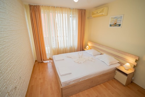 The Sea Balcony - 1BD Apartment by Flat Manager 34 Flat Manager Booking