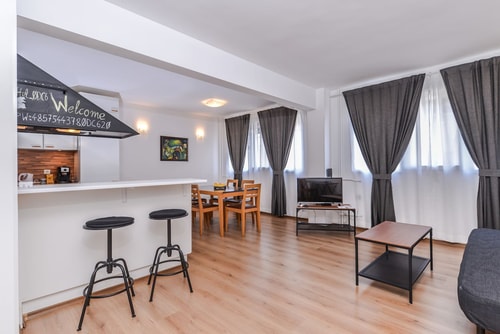 Eleganto - Central 2BD Stylish Apartment 8 Flat Manager Booking