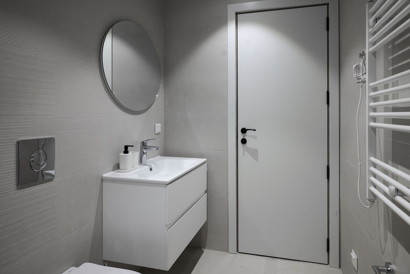 Aviva Living - 1BD Apartment 14 Flat Manager Booking