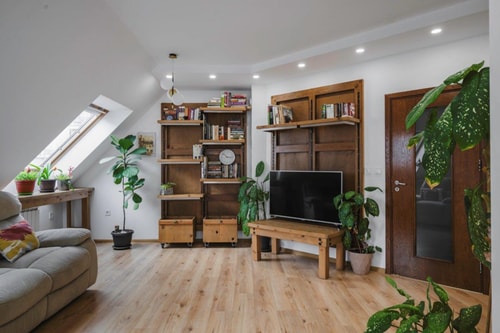 Charming & Cozy 2BD Apartment with Natural Light 1 Flat Manager Booking