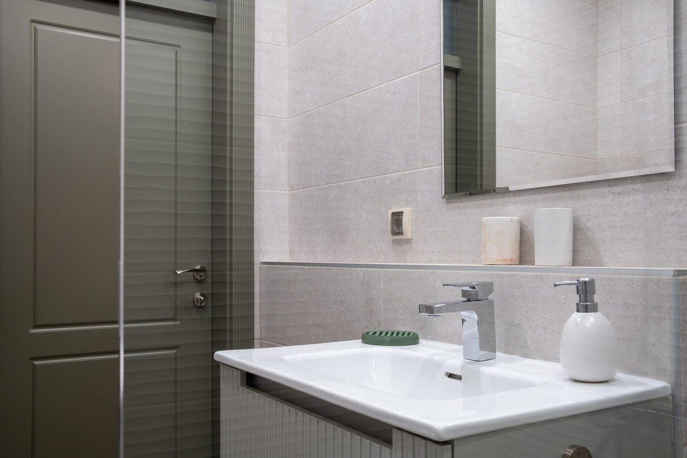 Retro-Chic 1BR Apartment next to Vasil Levski Blvd 25 Flat Manager Booking