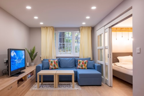 Central & Beautiful Apartment - Perfect Location 5 Flat Manager Booking