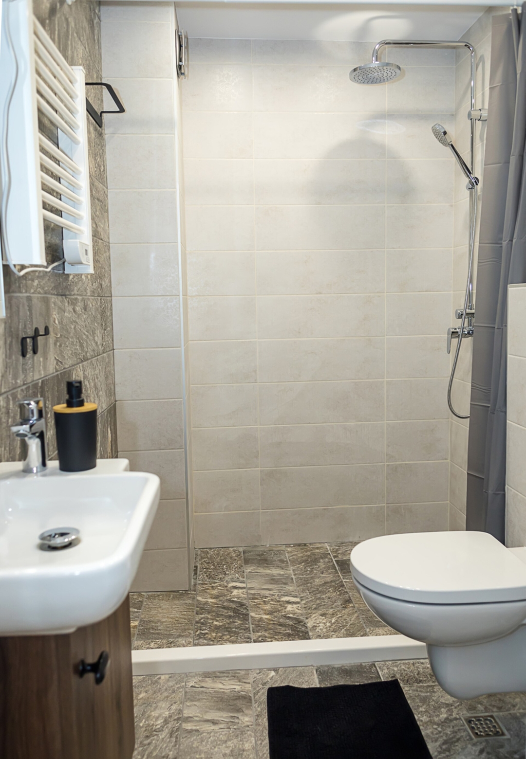Private Villa with 5BD, Pool & Stunning Sea Views 9 Flat Manager Booking