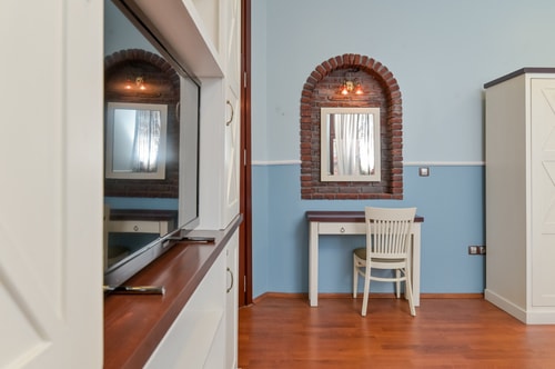 Life in Colors ~ Two-Bedroom Premium Apartment 19 Flat Manager Booking