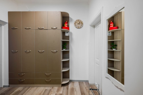 Central 1BD Next to Womens Market and Sofia's Gems 22 Flat Manager Booking