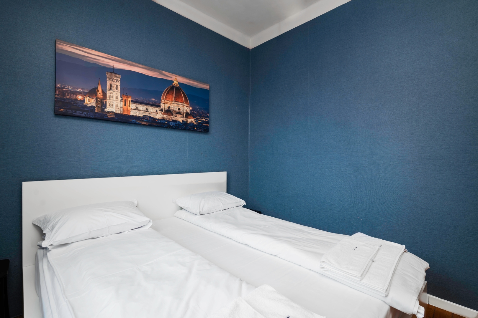 Cozy and Central 2BD Flat | At the Heart of It All 11 Flat Manager Booking