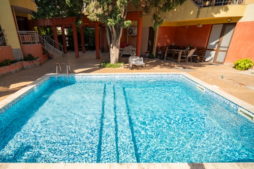 The Family Courtyard - LARGE 2BD Apartment 31 Flat Manager Booking
