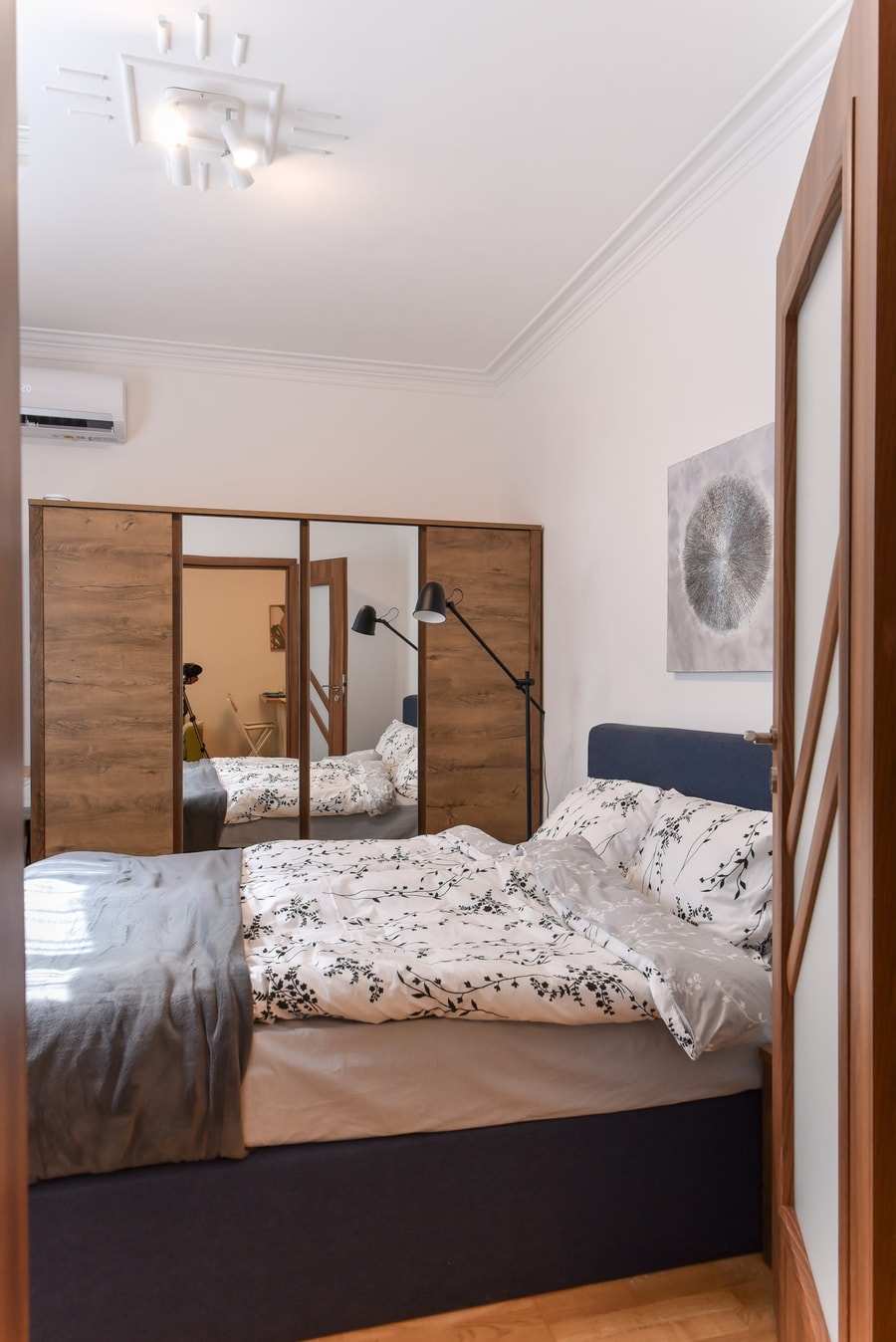 Cosy & renovated 2BD flat near Vitoshka 13 Flat Manager Booking