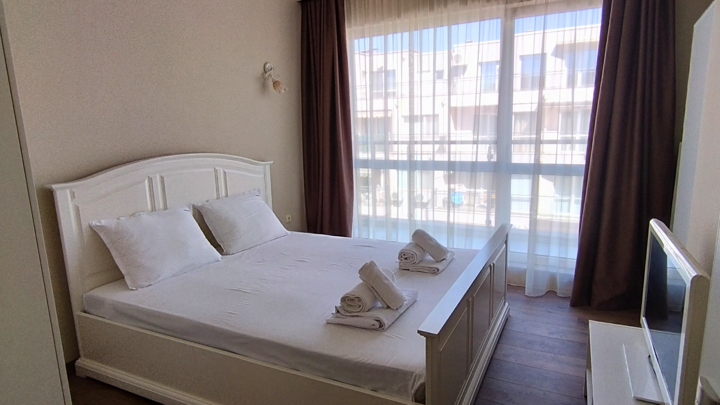 Peaceful Three-Bedroom in Briz, Varna 2 Flat Manager Booking