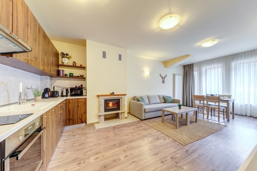 Cosy 1BD Apt w/ Free Parking and Balcony 5 Flat Manager Booking