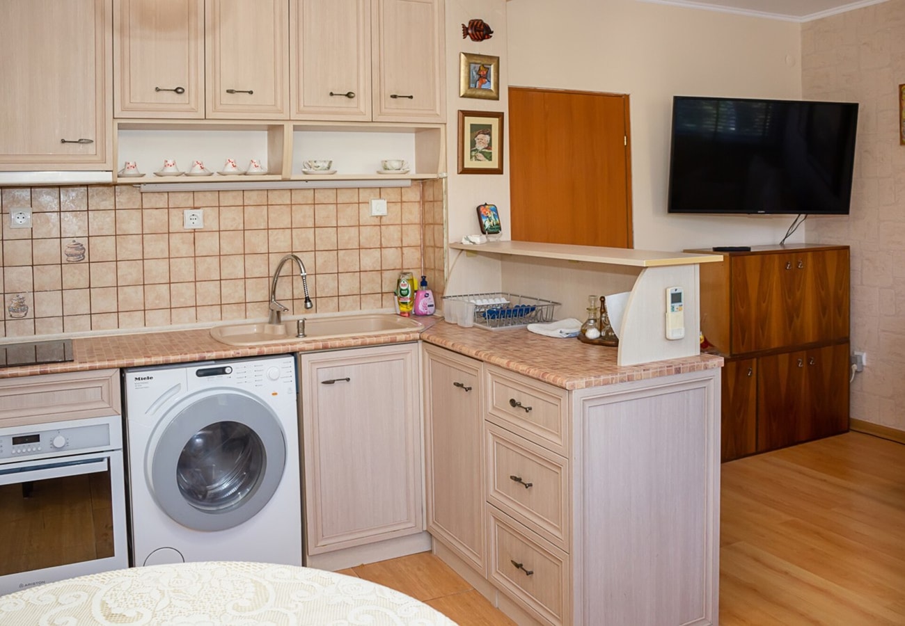 VARNA Vladimir Stenk · Cozy 1BD Apartment with Free Parking in the Area 7 Flat Manager Booking