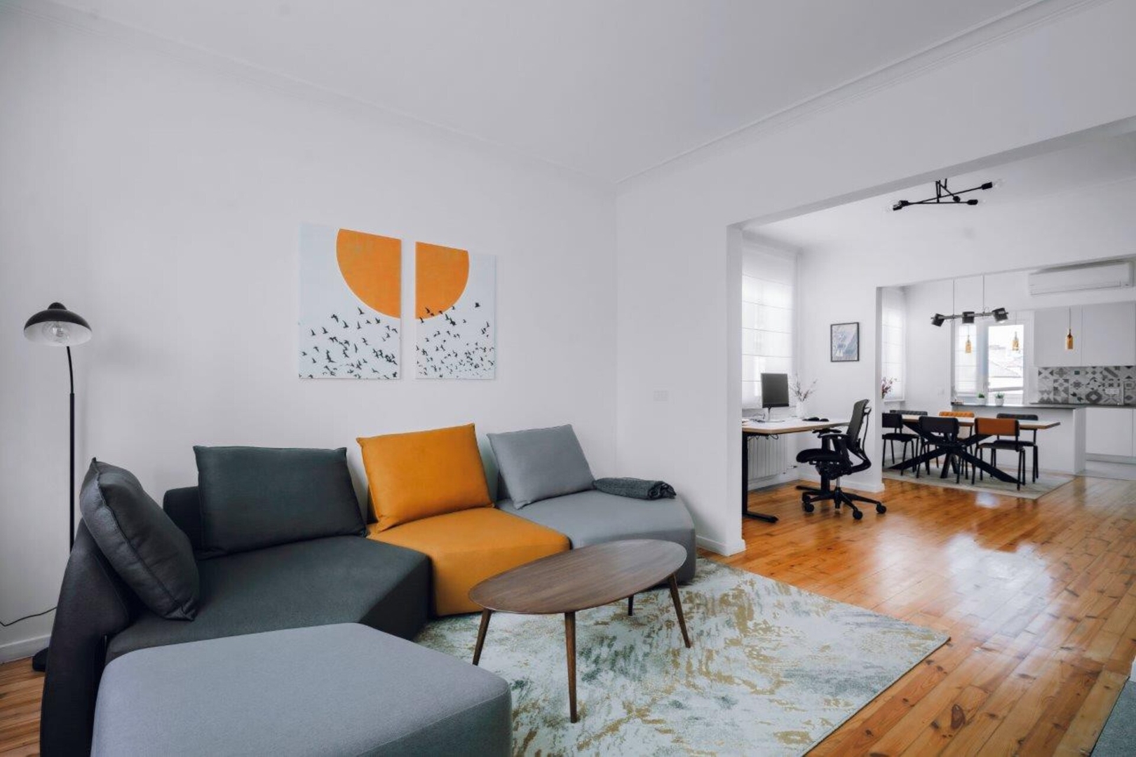 Luminous Central Retreat: Spacious 2BD Apartment 2 Flat Manager Booking
