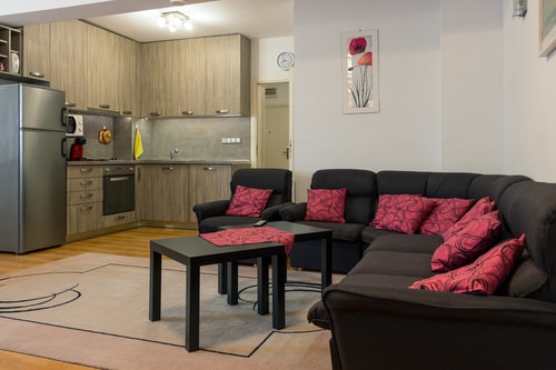 GLORIOUS - 2-Bedroom apartment near Youth Hill 7 Flat Manager Booking