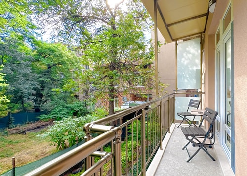Designer 2BD Apt next to Eagle's Bridge 1 Flat Manager Booking