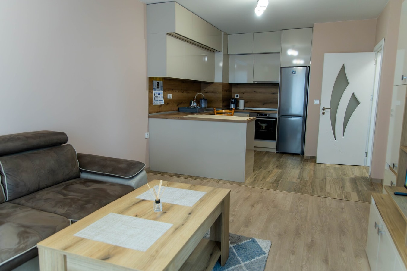 1BD Retreat with Balcony in Vibrant Varna District 7 Flat Manager Booking