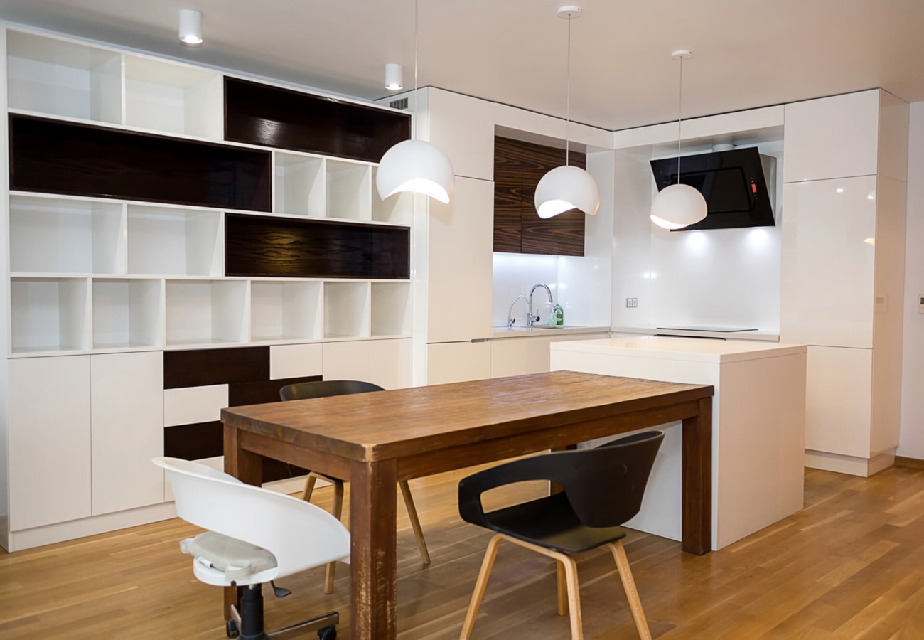 Modern Elegance in Varna – Spacious 3-Bedroom Home 1 Flat Manager Booking