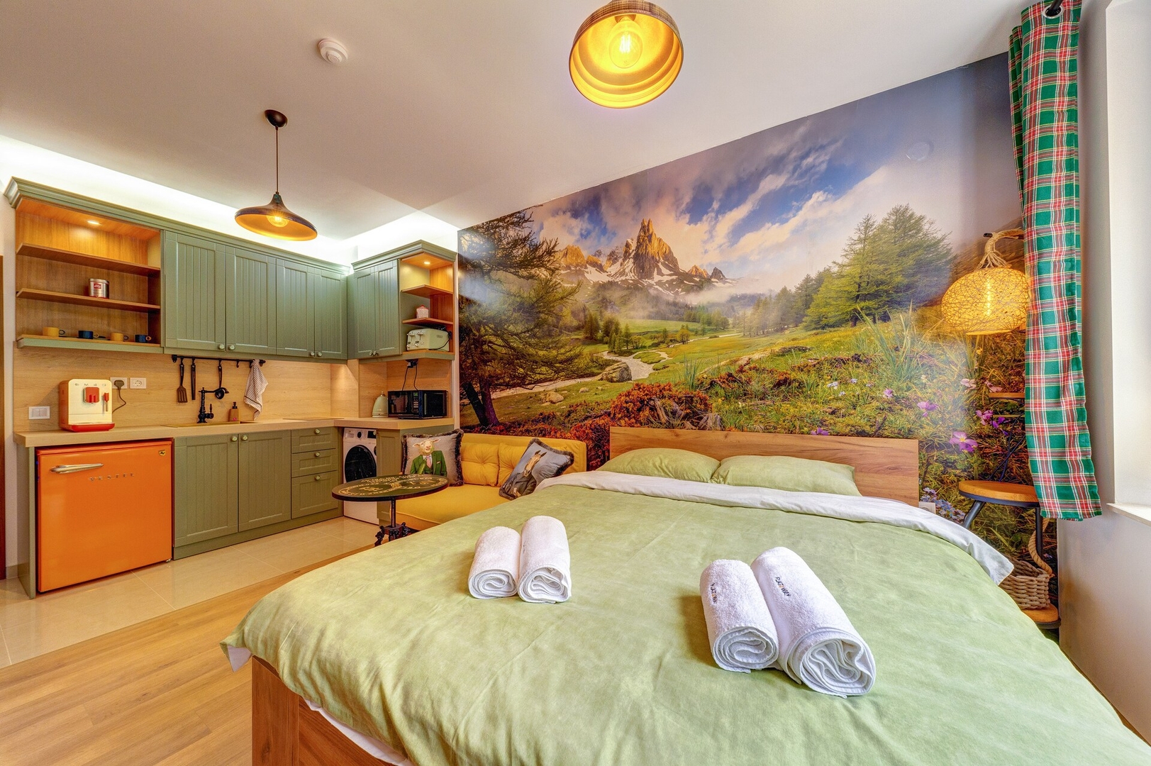 Into the Woods - Charming Studio 8 Flat Manager Booking