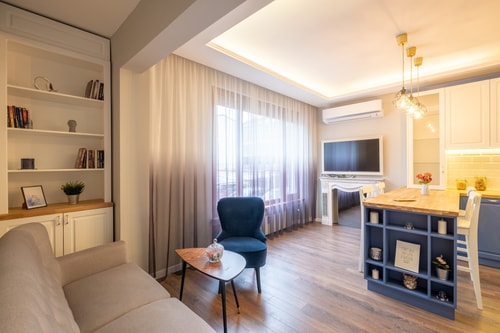 Designer & Cozy 2BD Flat In the city center 1 Flat Manager Booking