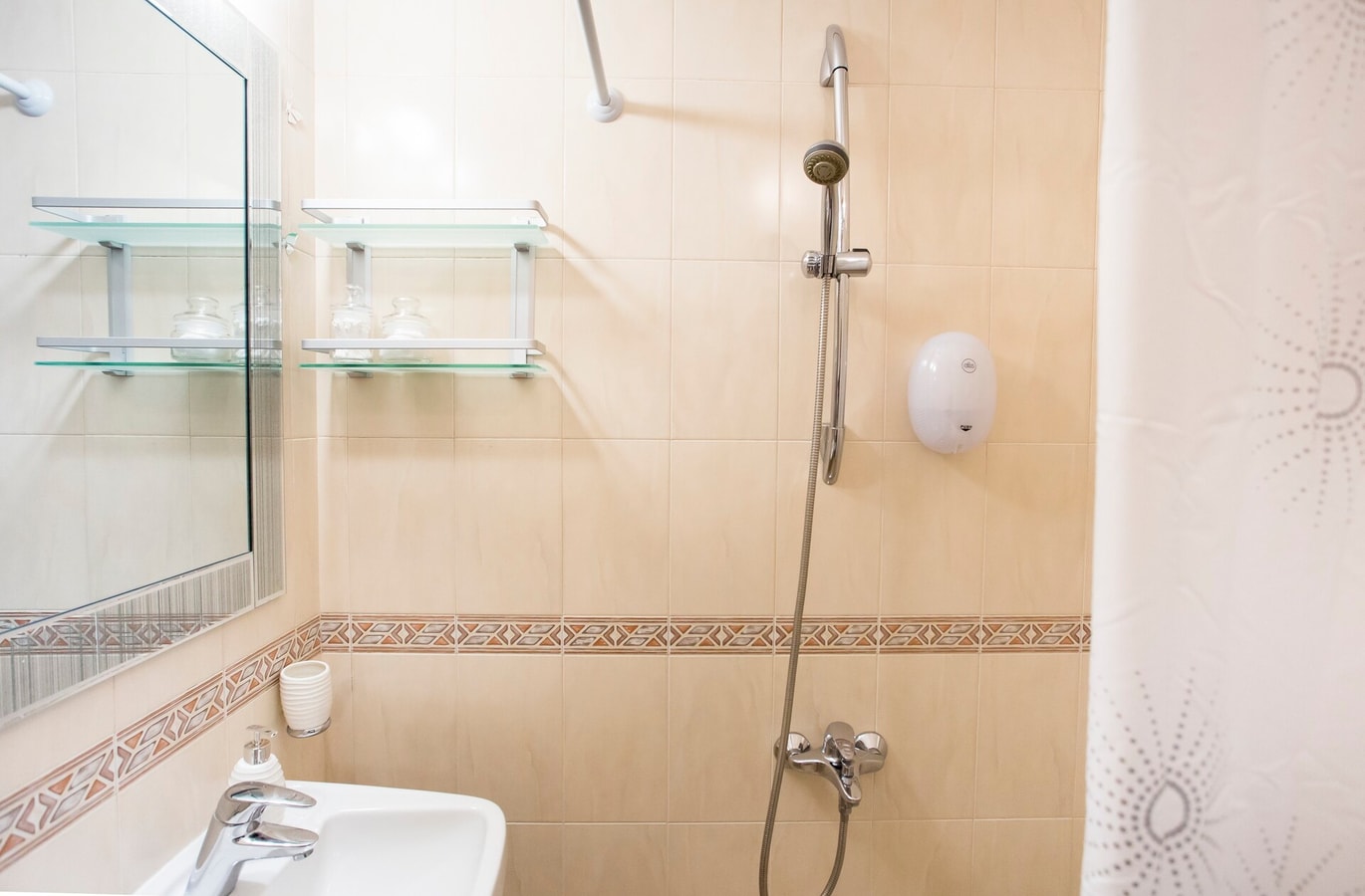 TOP CENTER Designer studio 1 minute to NDK&Vitosha 33 Flat Manager Booking