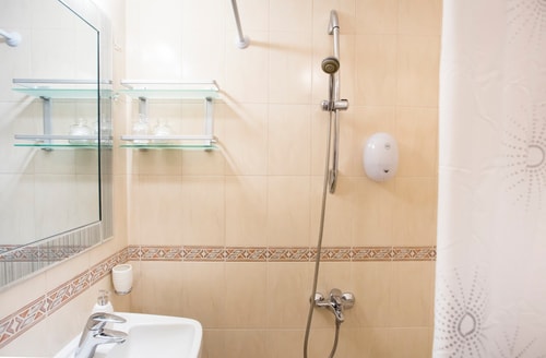 TOP CENTER Designer studio 1 minute to NDK&Vitosha 33 Flat Manager Booking