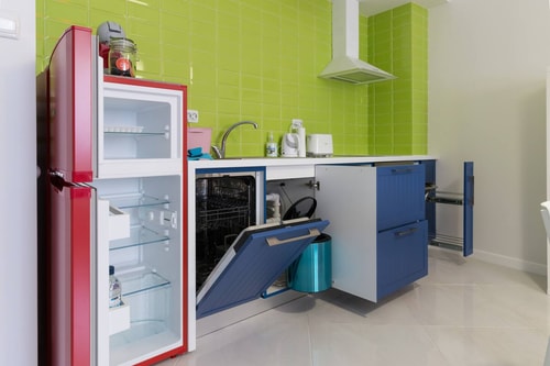Pop your C-O-L-O-R-S - Funky and Modern 1BDR. Apt. 12 Flat Manager Booking