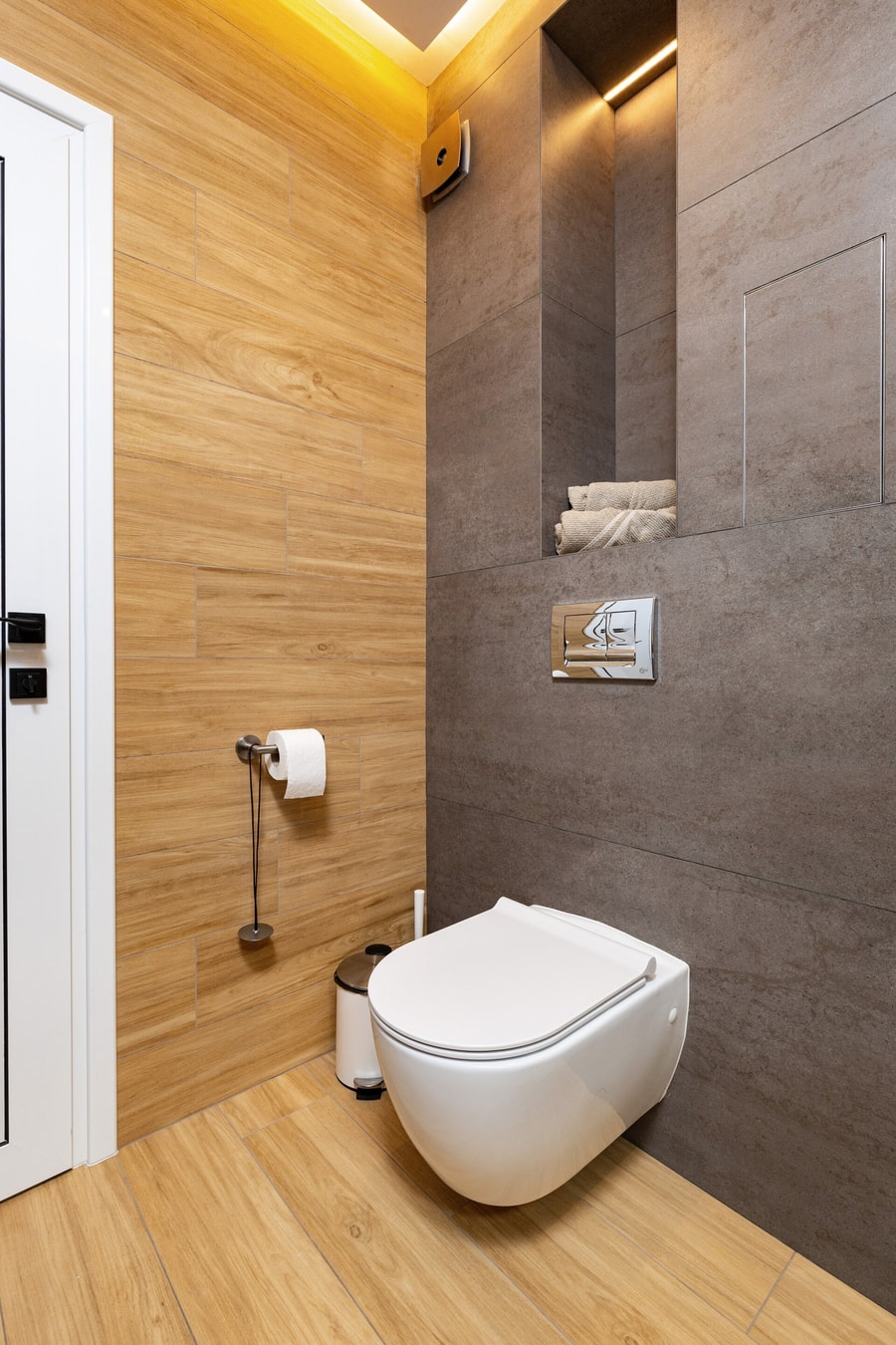 Platinum Designer Flat with Balcony & Parking 10 Flat Manager Booking