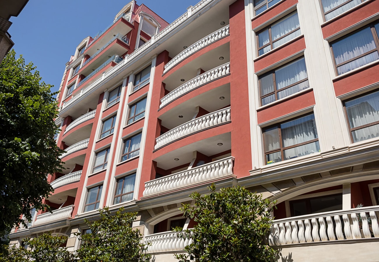 Elegant 1BR Apartment in the TOP Center of Varna 22 Flat Manager Booking