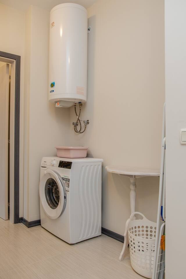 Lovely 3BD flat with PARKING and SEA VIEW 39 Flat Manager Booking