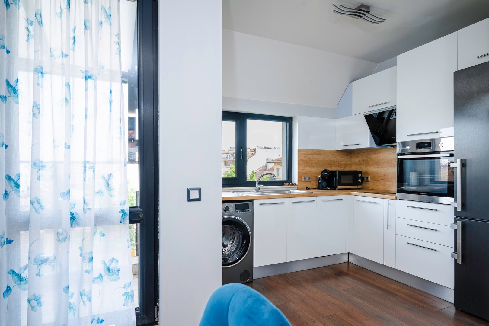 Feel at Home: Central 2BD Flat with Parking 6 Flat Manager Booking