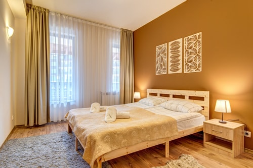 Cosy 1BD Apt w/ Free Parking and Balcony 2 Flat Manager Booking