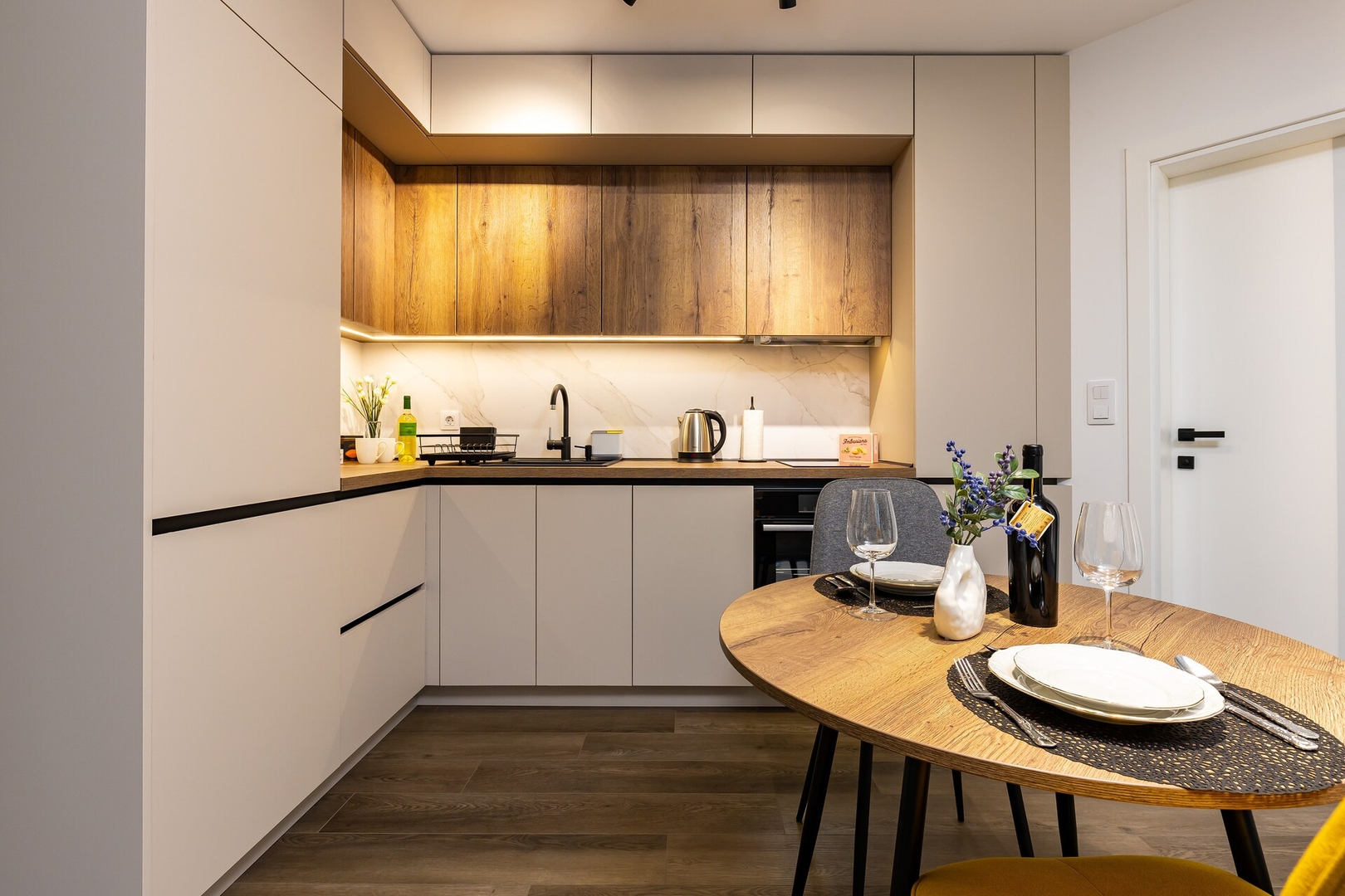 Chic Sage Hideaway | Work & Pleasure in Plovdiv 12 Flat Manager Booking