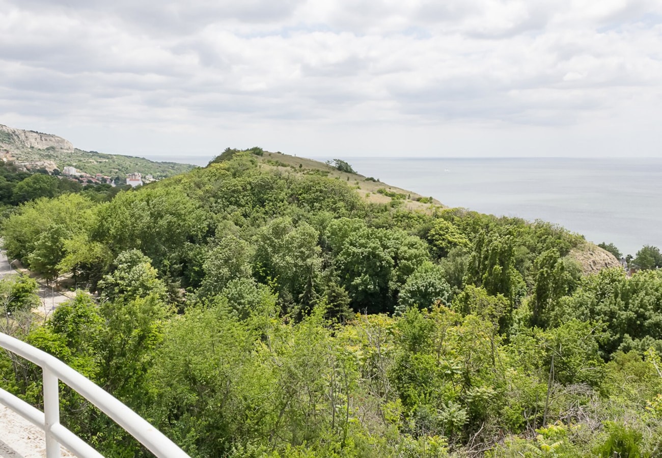 Two Identical 2BD Flats with Sea View in Balchik 17 Flat Manager Booking