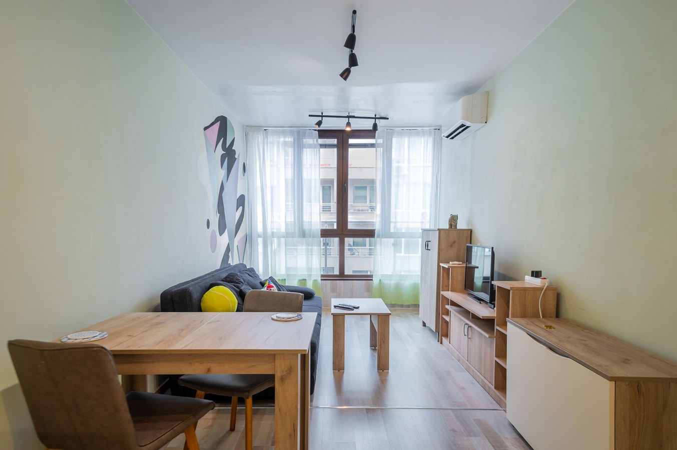 Intelligent Elephant Home - 1BDR Apartment 17 Flat Manager Booking