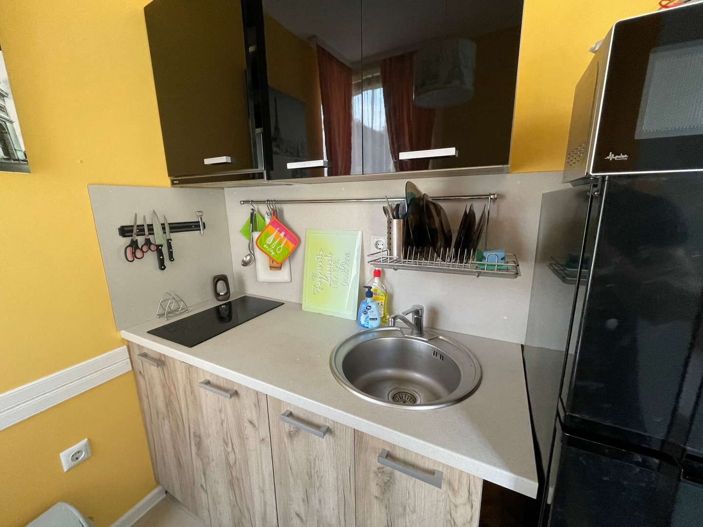 Bright 1BD Apartment with Nice Terrace 3 Flat Manager Booking
