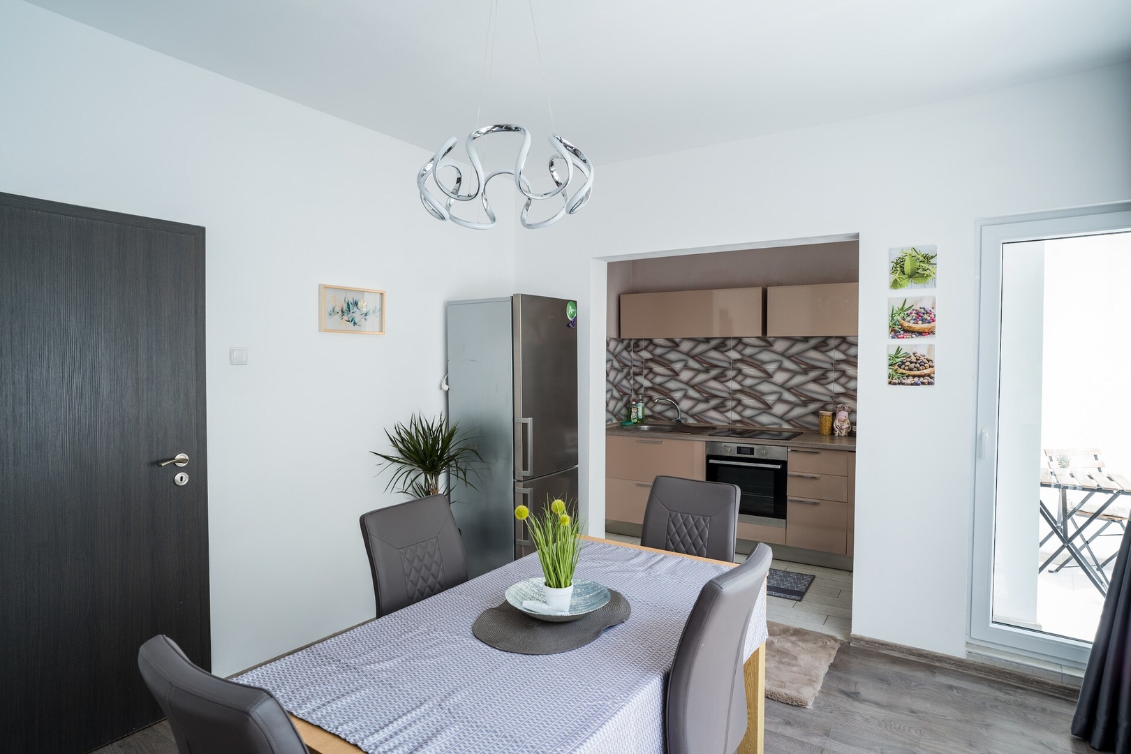 Black Sea 2bdrm Central Apartment 17 Flat Manager Booking