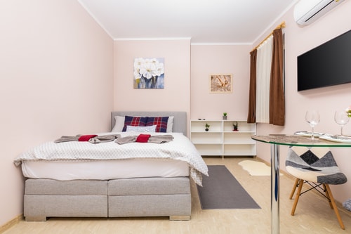 Stella 1 ~ Studio close to the Singing Fountains 5 Flat Manager Booking