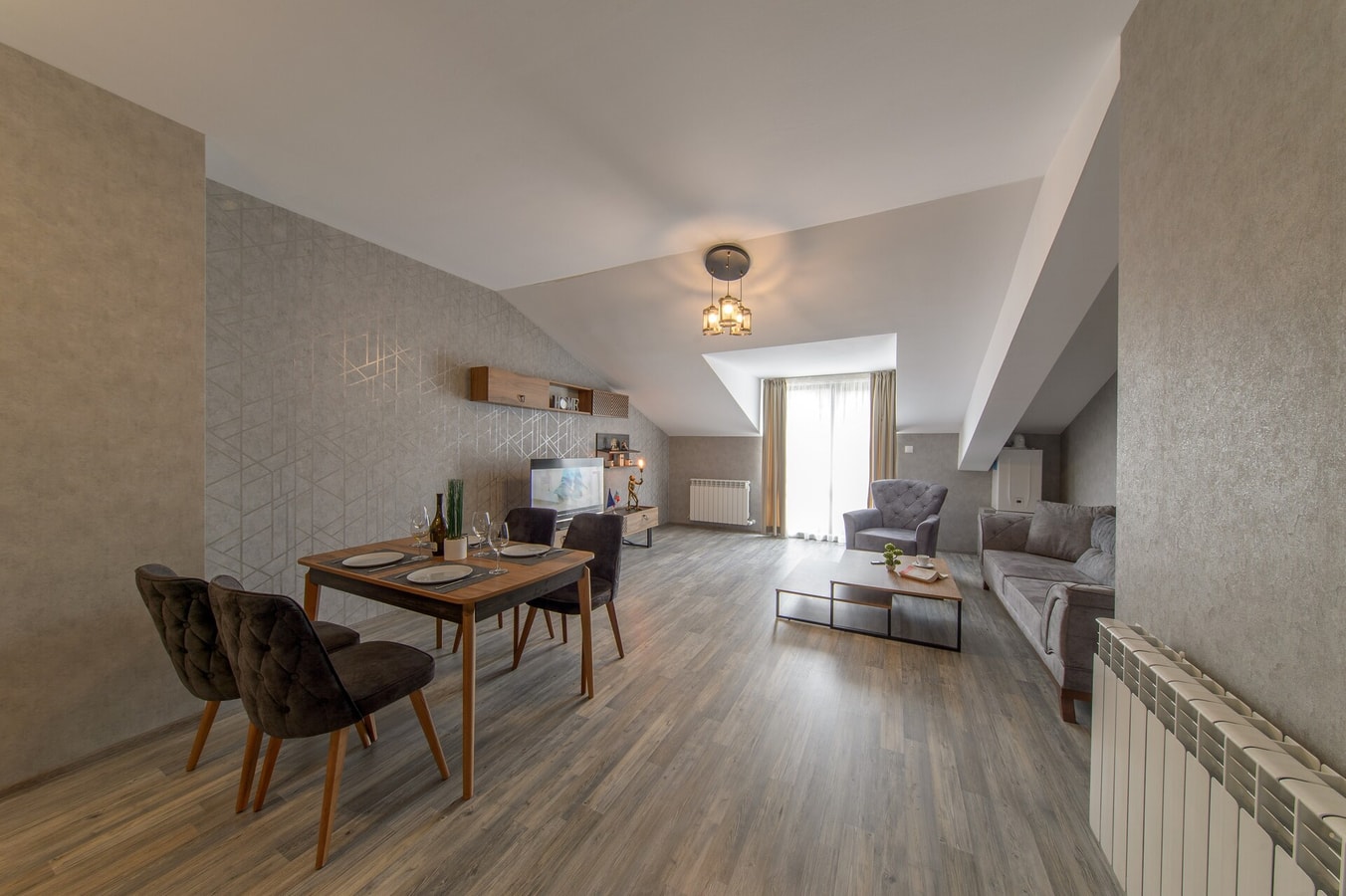 Luxury 2-bedroom apartment by Studenets Center 13 Flat Manager Booking