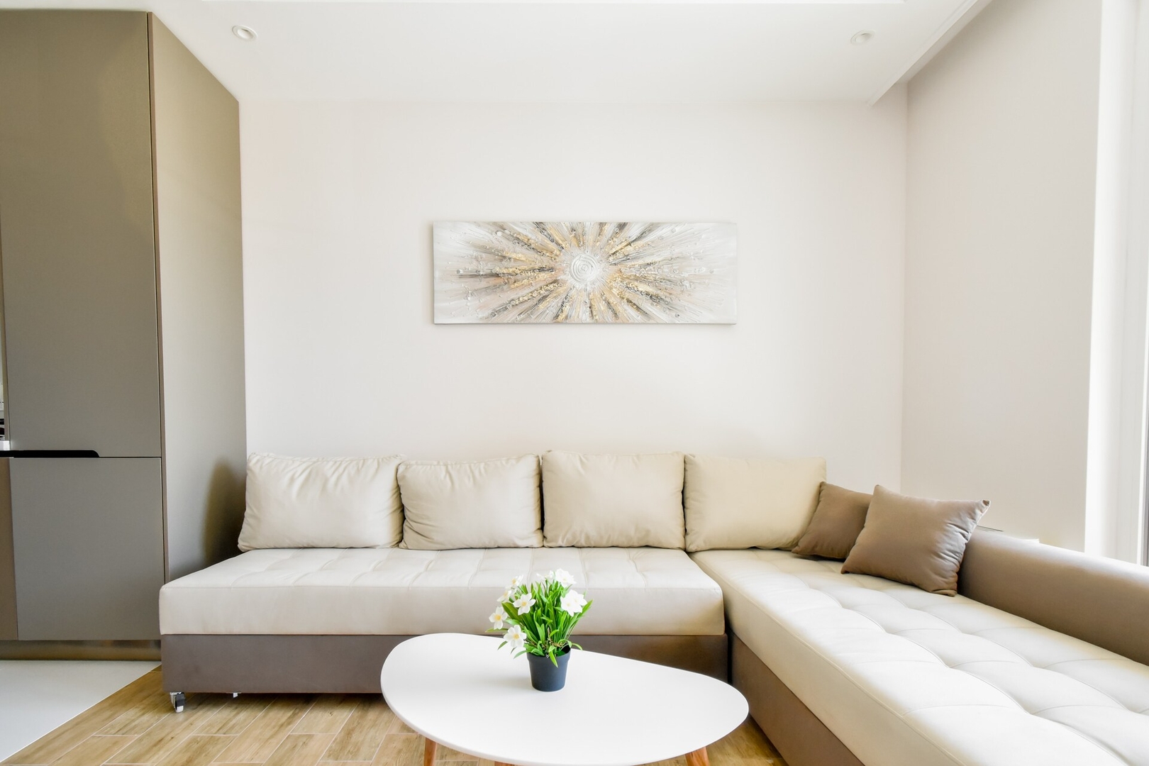 Modern 1BD Near Paradise Center & Vitosha Metro 2 Flat Manager Booking