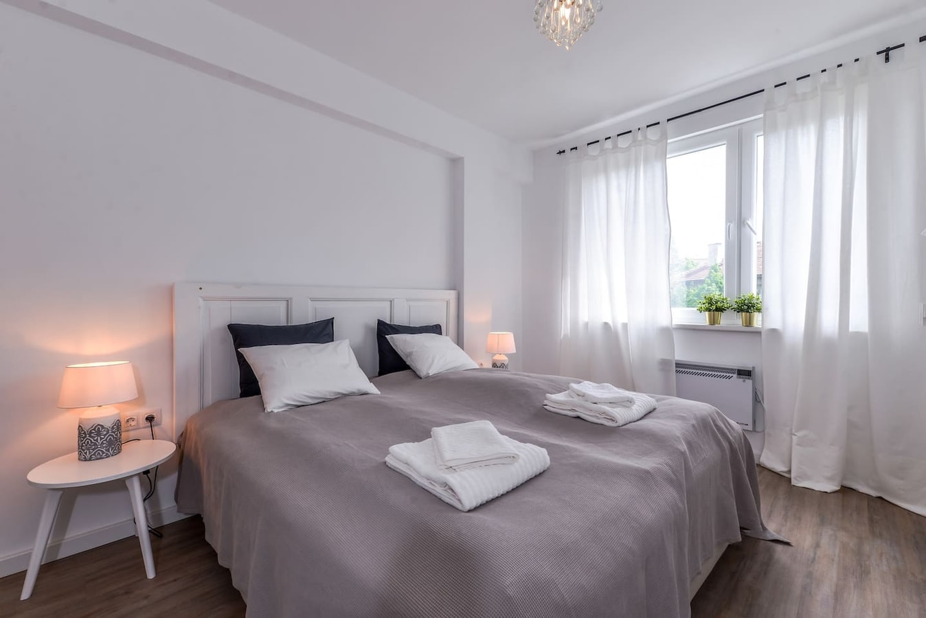 66 Apartment - Stylish Two Bedroom in Lozenets 2 Flat Manager Booking