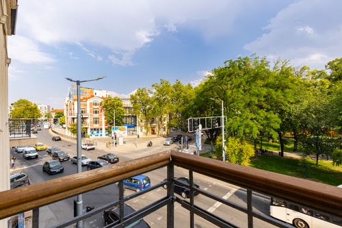 Central Apartments with Garden view - Apt No. 4 14 Flat Manager Booking